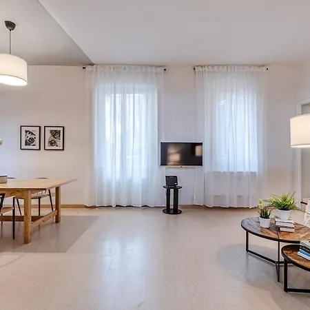 Nuovo Con Vista In Pieno Centro Storico Siena