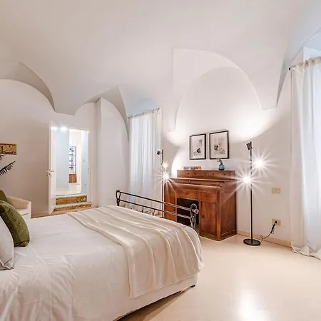 Nuovo Con Vista In Pieno Centro Storico Appartamento Siena