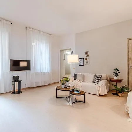 Nuovo Con Vista In Pieno Centro Storico *